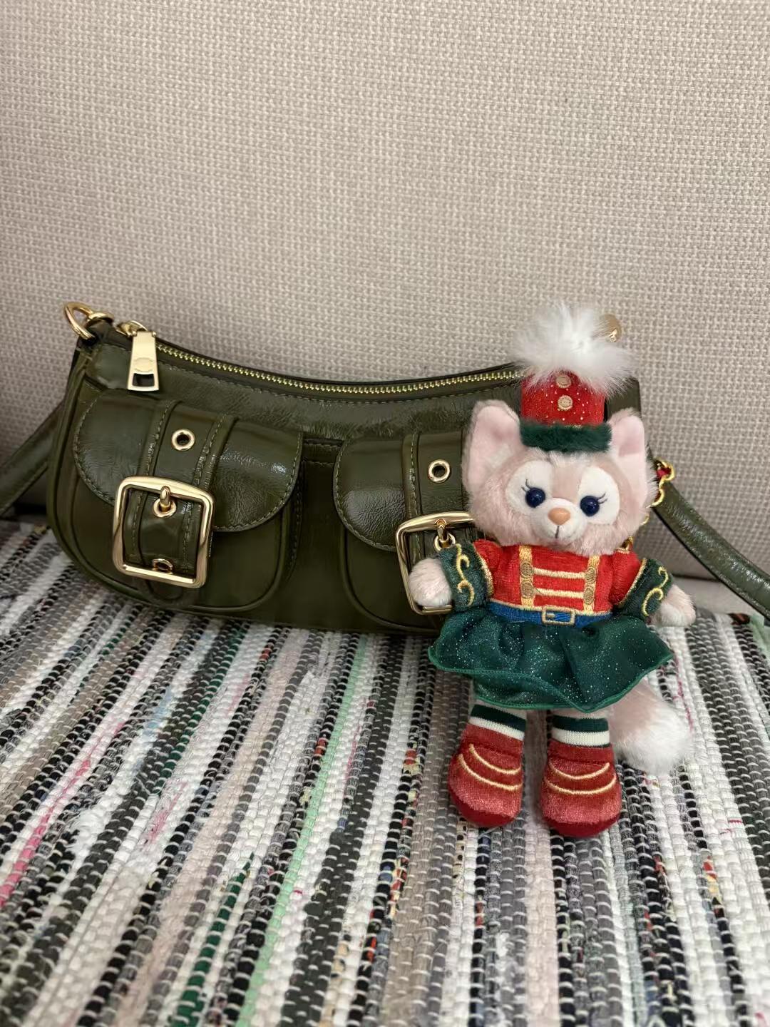 Hong Kong Disneyland Christmas Lina Belle Keychain