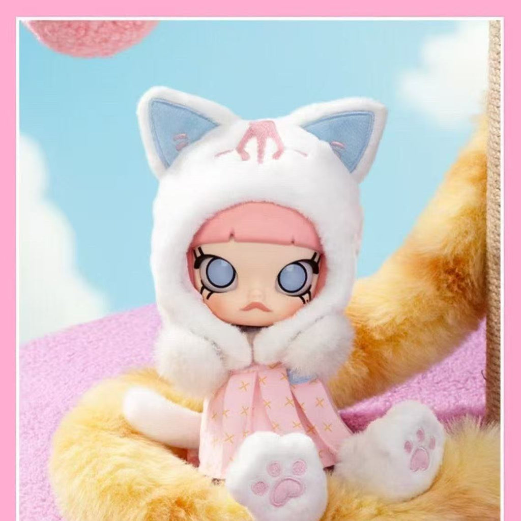 Molly Peekaboo 1/8 Action Figure