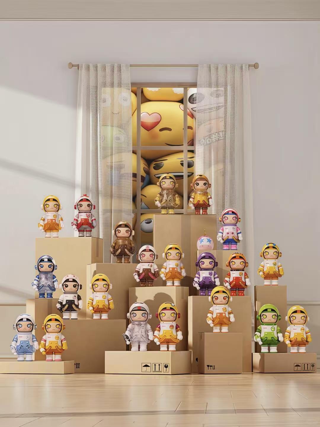 MEGA SPACE MOLLY 100% emoji Series Blind Box