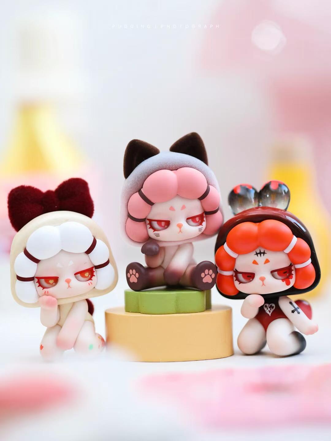 DODORARA Charming Villain Mini Figure Blind Box