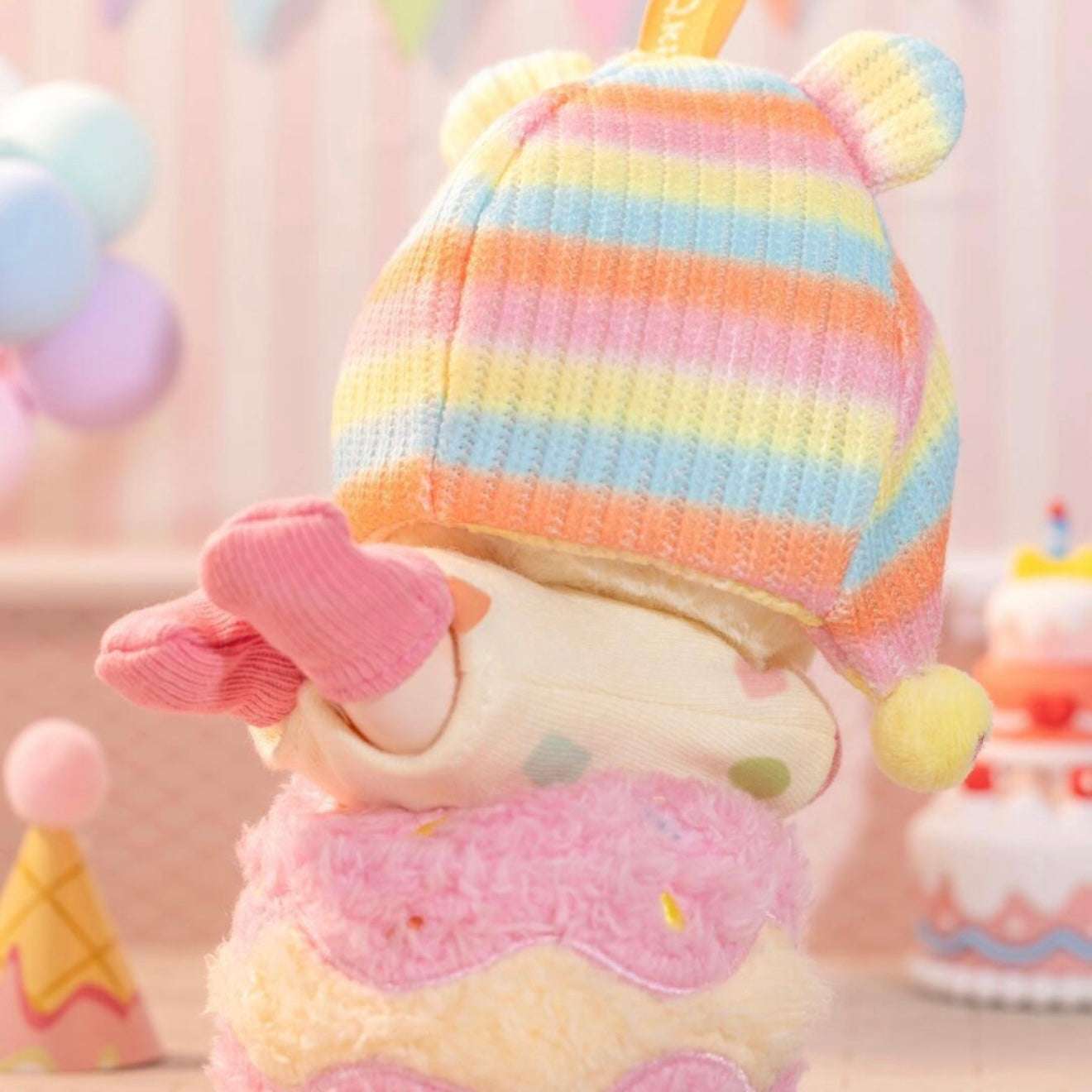 Q.Kid Birthday is Coming Happy Q.Day Plush Series Hanging Card