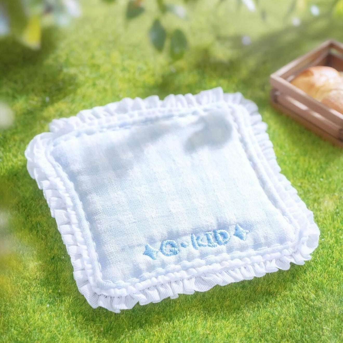 Q.kid Fantasy Newton Plush Series Hanging Card