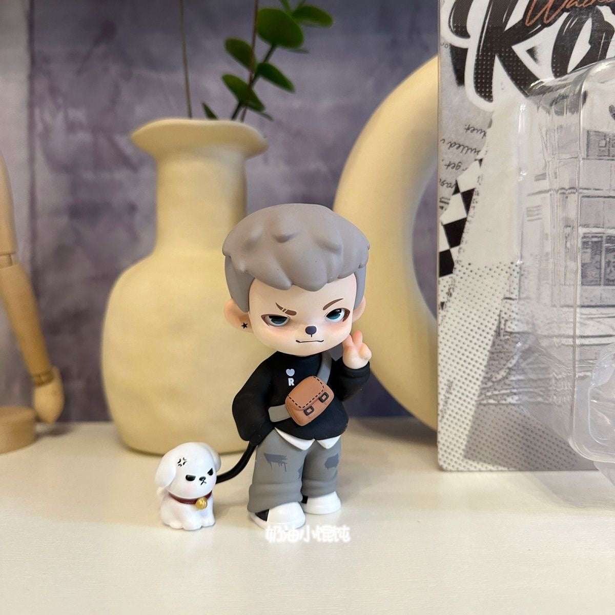 【Pre-order】Rayan Walking The Dog Series Limited Hanging Card Figure
