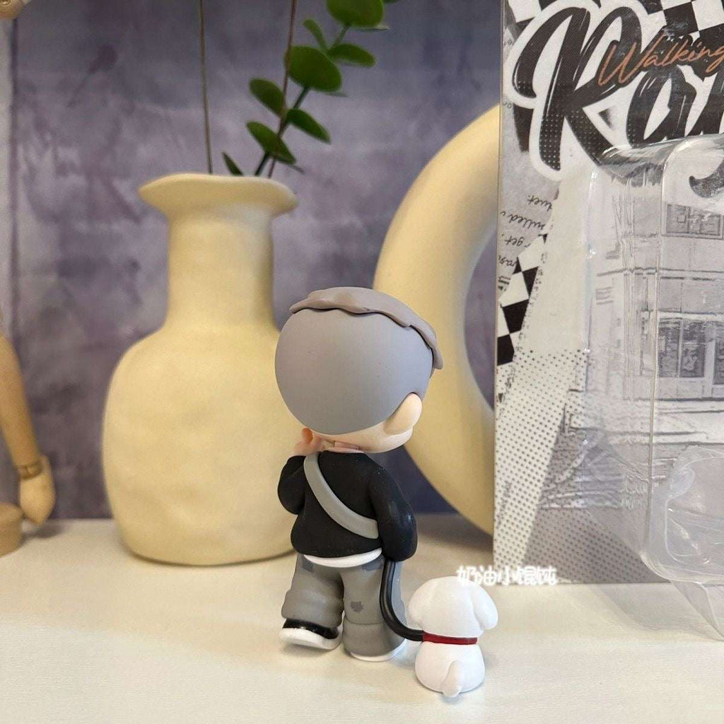 【Pre-order】Rayan Walking The Dog Series Limited Hanging Card Figure