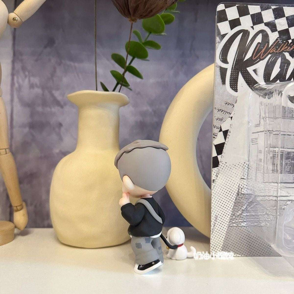 【Pre-order】Rayan Walking The Dog Series Limited Hanging Card Figure