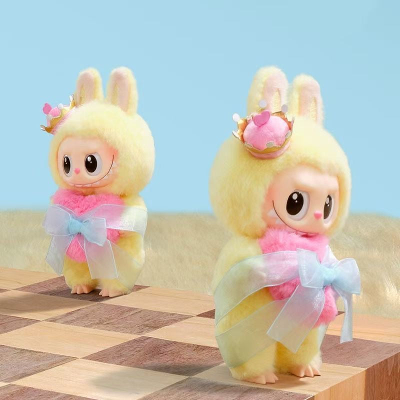 The Monsters Let's Checkmate Series The Queen Vinyl Plush Hanging Card